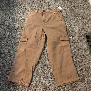 Old Navy Women’s Brown Cargo Pants with tags
